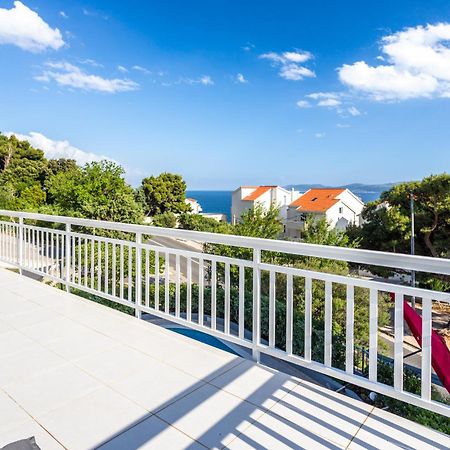 Magnificent Villa With Pool, Hot Tub, Sea View, Sauna Mimice Eksteriør billede